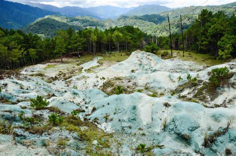 Manila to Bontoc by bus from PHP 1,142 .
